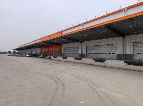 奉賢金匯高平臺(tái)倉庫出租10000平方米帶雨棚