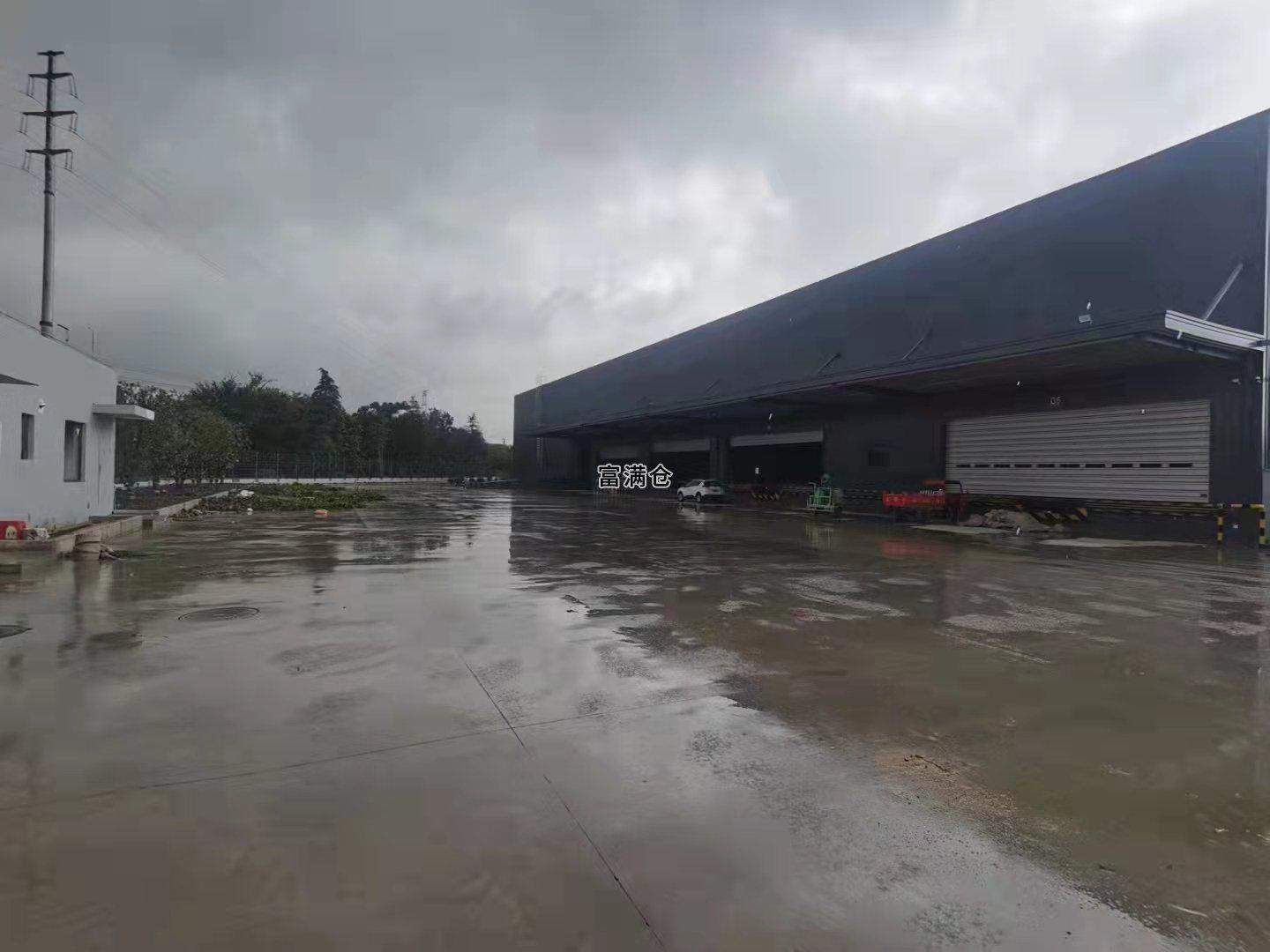 松江新橋25000平米全單層104板塊倉(cāng)庫(kù)出租適合物流倉(cāng)儲(chǔ)