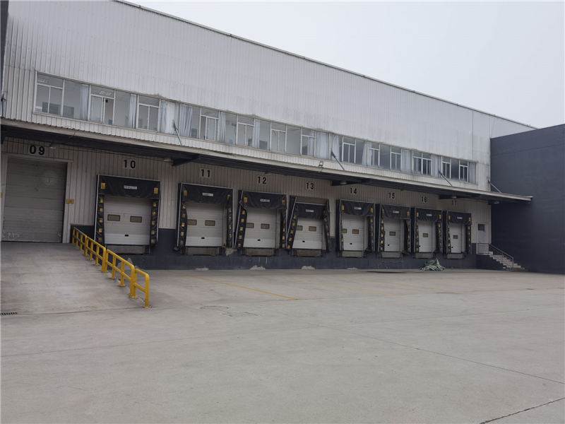 金山冷庫出租40000平交通便利場地大適合冷凍冷藏