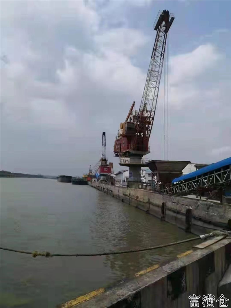 金山區(qū)工業(yè)區(qū)114畝廠房有碼頭證出售獨(dú)門獨(dú)院空地60畝